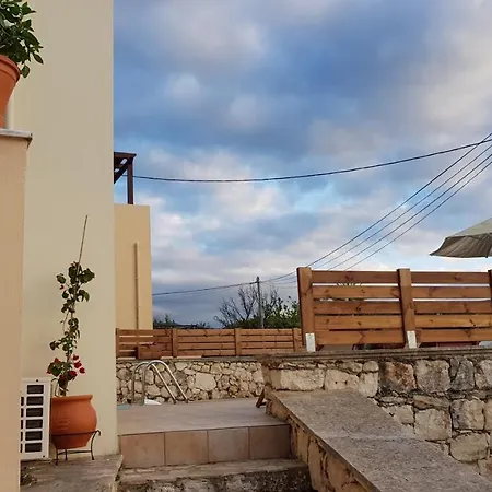 Sharon's Stone Rethymno